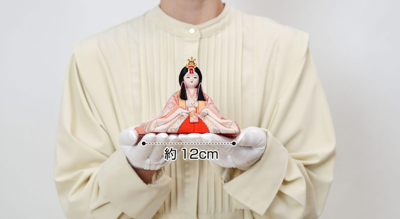 すずなりの木目込み雛人形　翠光雛は手のひらにのるコンパクトでおしゃれなお雛様です。